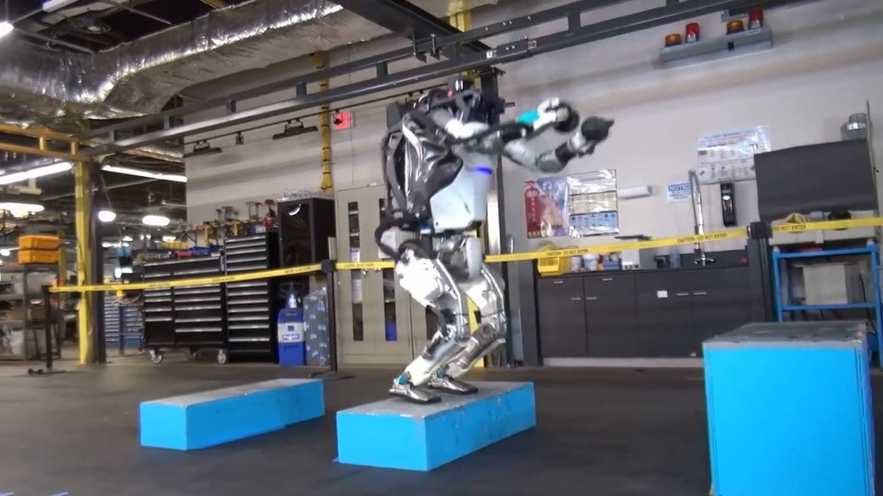 Робот Boston Dynamics научился делать сальто — illustration